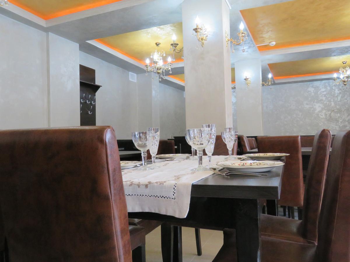 Hotel Foisor بوخارست المظهر الخارجي الصورة