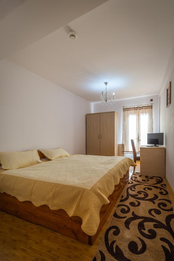 Hotel Foisor بوخارست المظهر الخارجي الصورة
